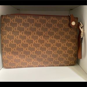 Karl Lagerfeld Wristlet - KL Print (medium-sized)